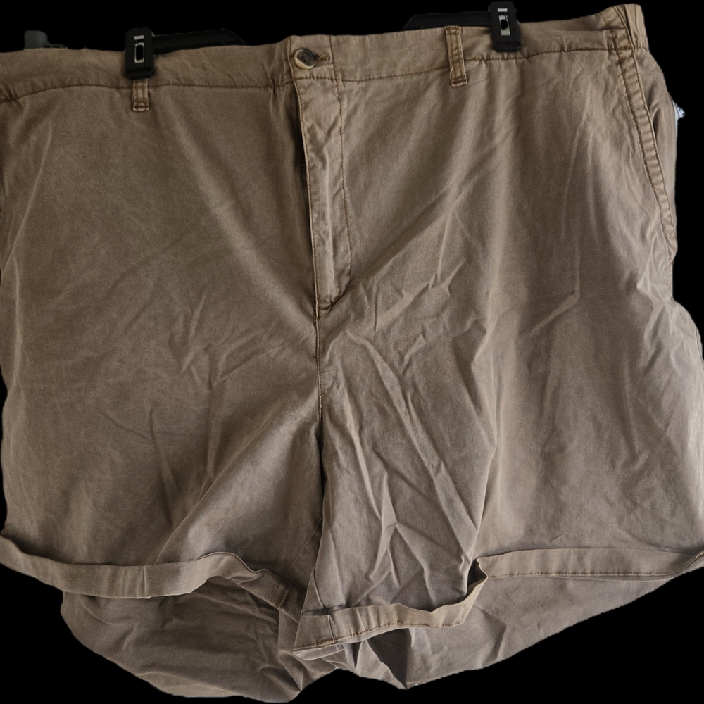 Old Navy Women's Tan Flat Front Shorts 4x NWT